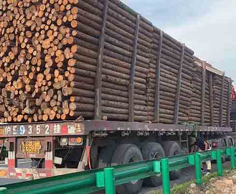 觀景木樁與竹樁、木塑樁等材料的性能對比？